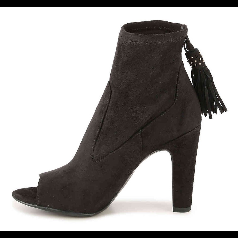 NEW VINCE CAMUTO CALISSA SUEDE BLACK PEEPTOE BOOT